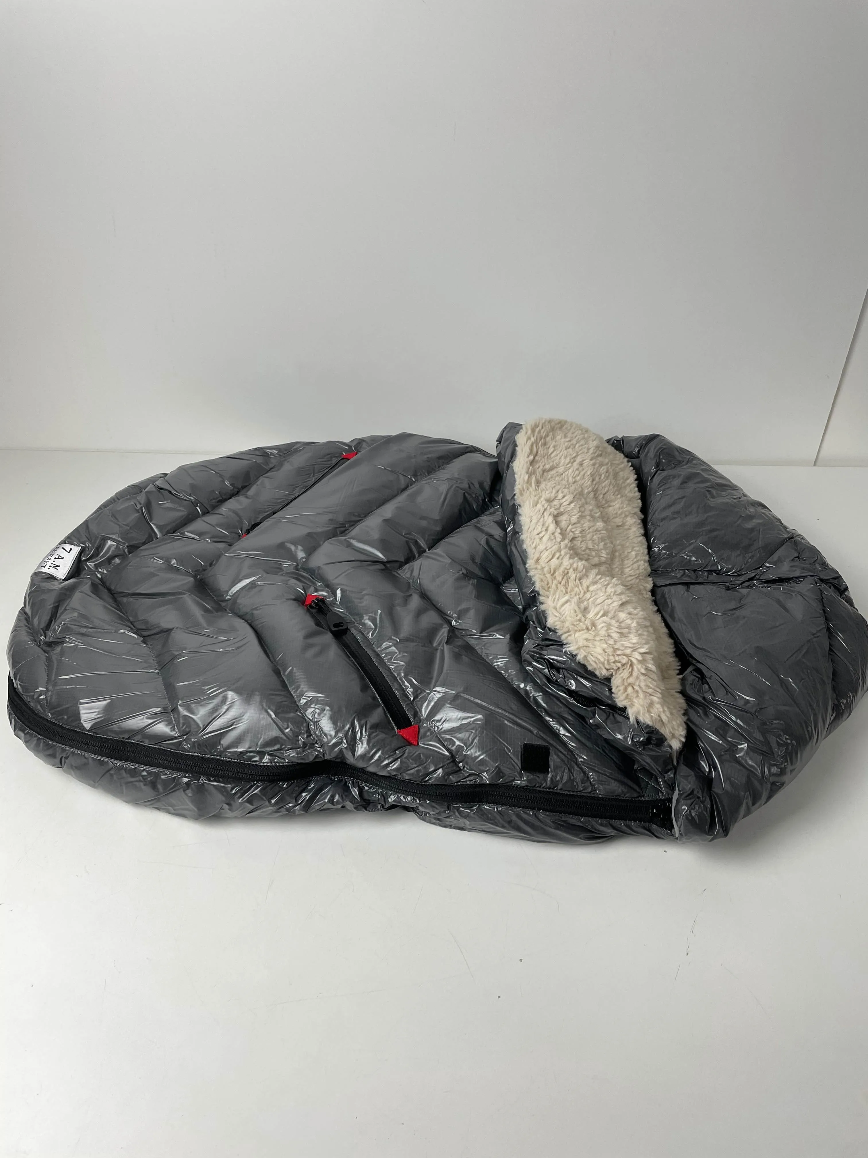7 A.M. Enfant Polar Igloo Footmuff, Toddler