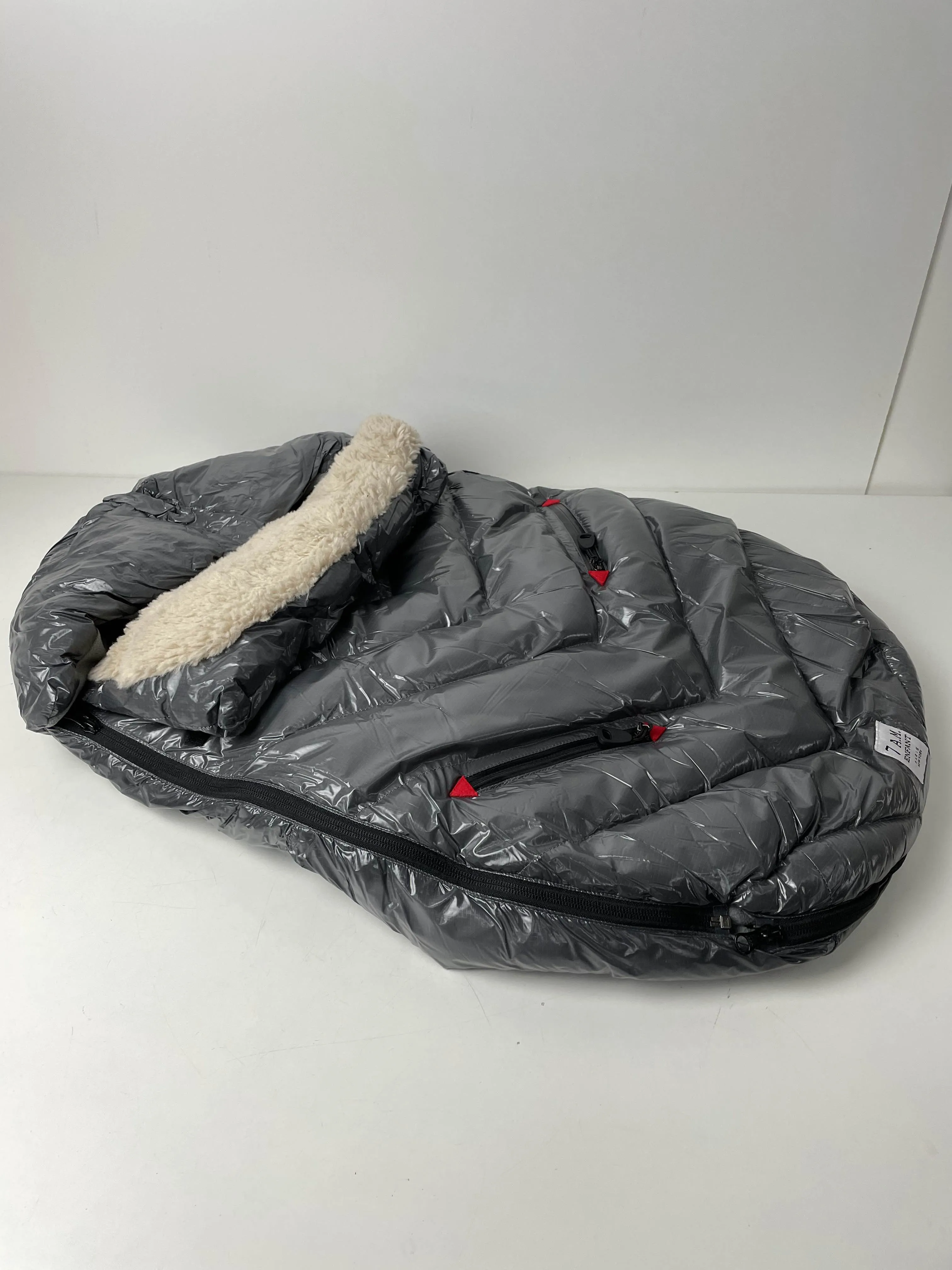 7 A.M. Enfant Polar Igloo Footmuff, Toddler
