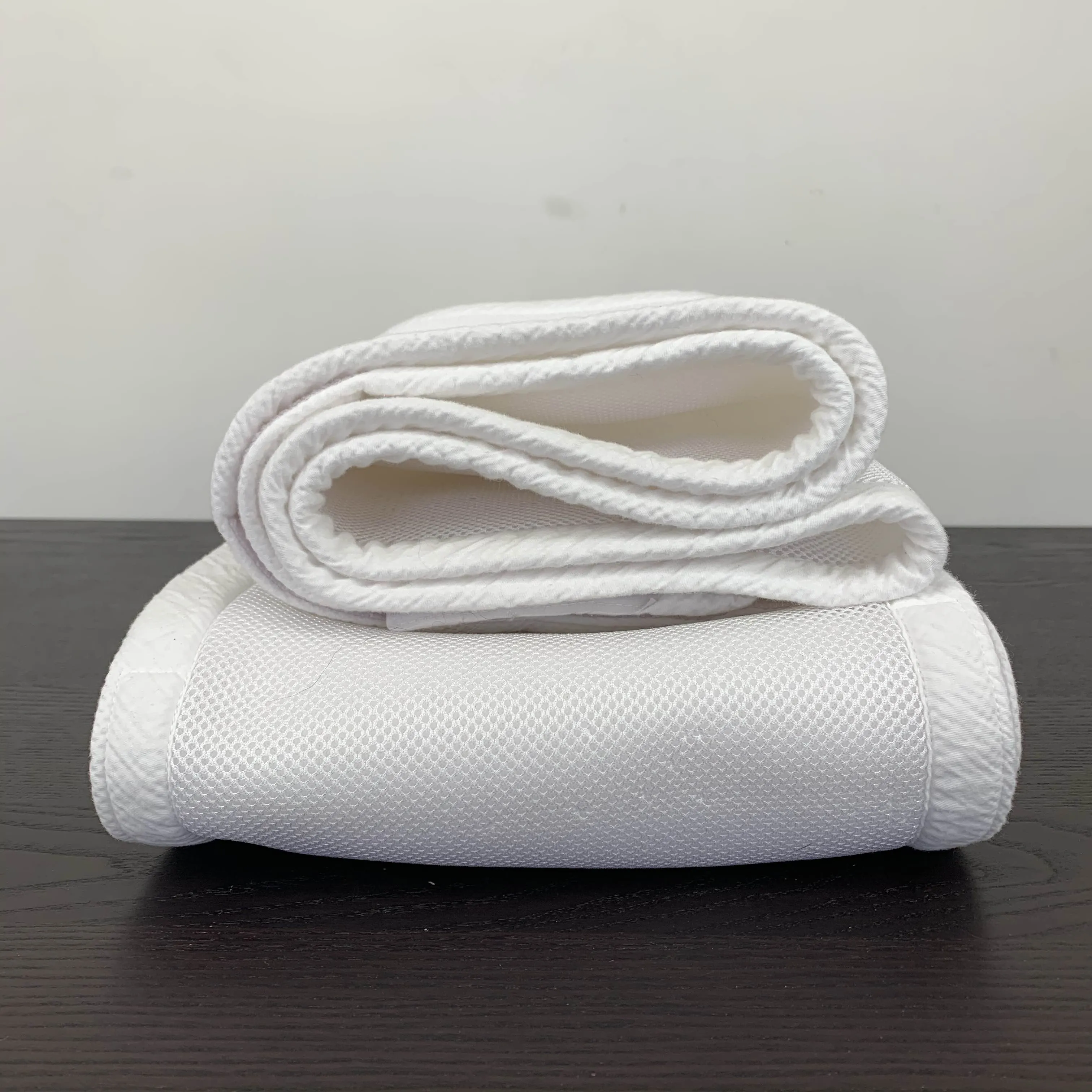 AiRoya Premium 2-Sided Breathable Crib Bumper