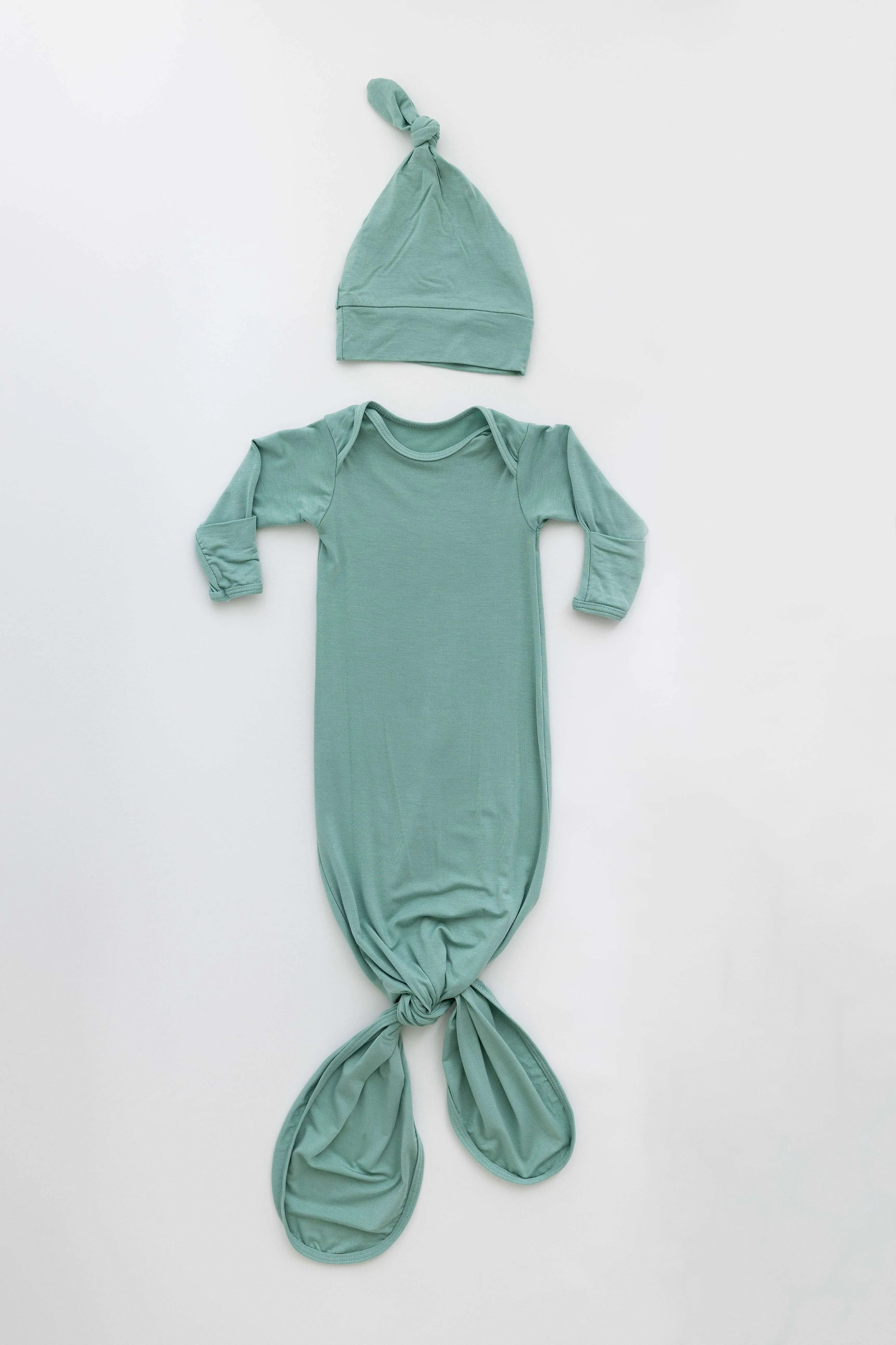 Marley Knotted Baby Gown and Hat Set