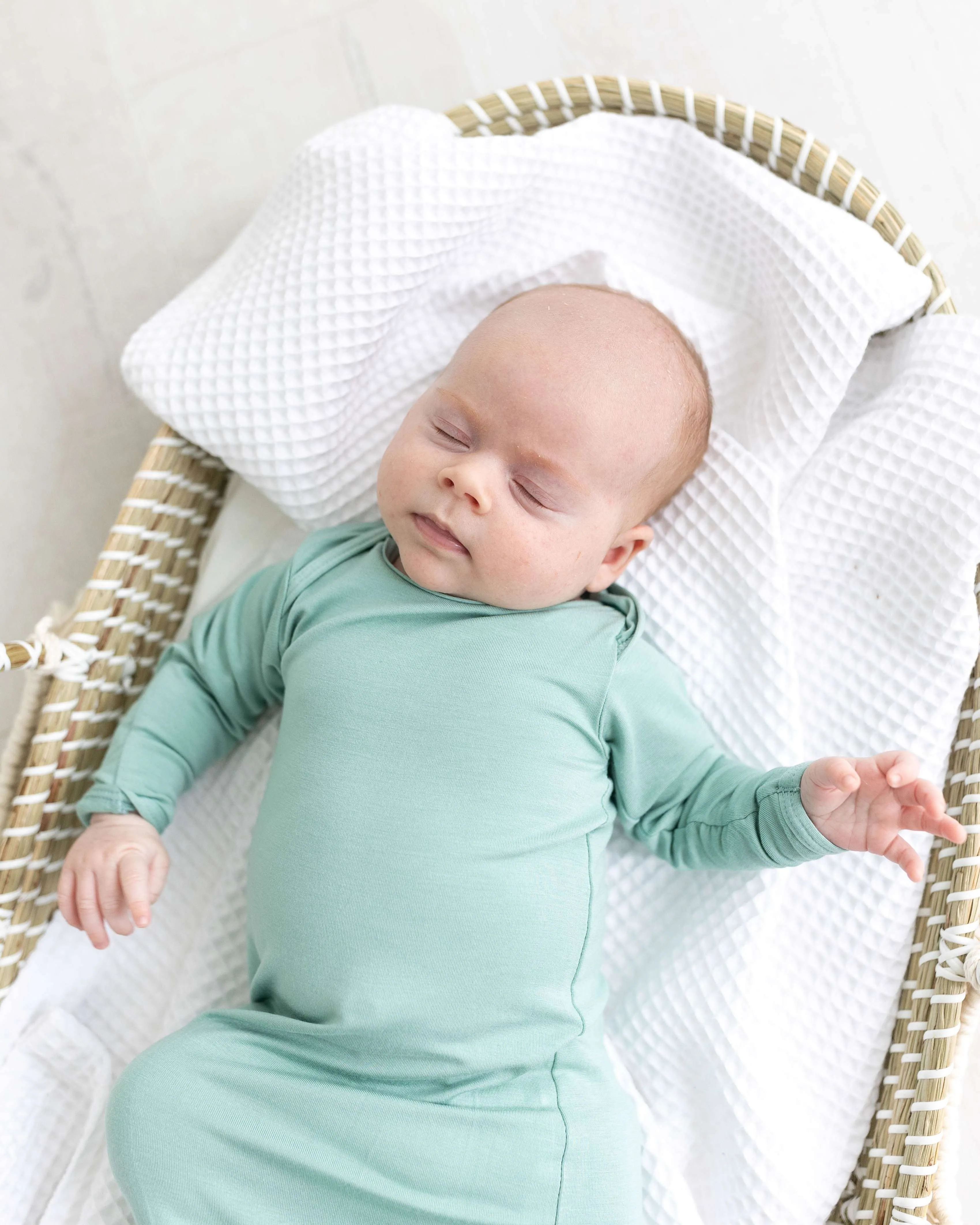 Marley Knotted Baby Gown and Hat Set