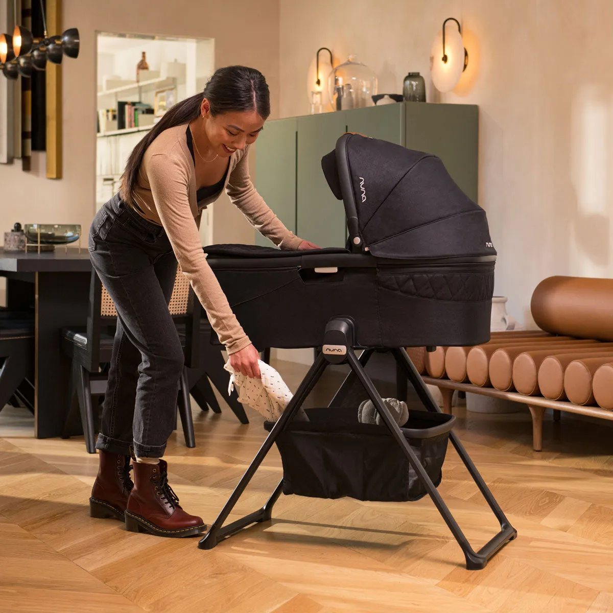 Nuna DEMI Grow Bassinet   Stand